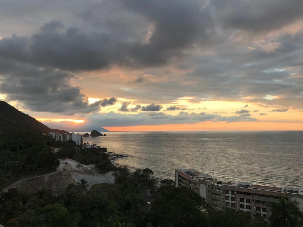 Suites At Garza Blanca Preserve Resort & Spa بويرتو فالارتا المظهر الخارجي الصورة